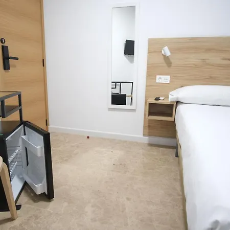 Urban Guest house 2*